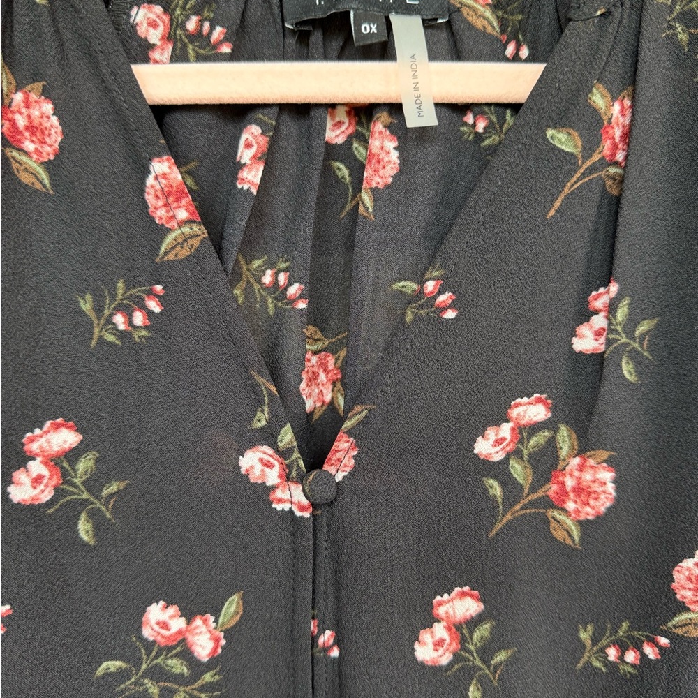1. State Black Floral Blouse - Picture 8 of 8